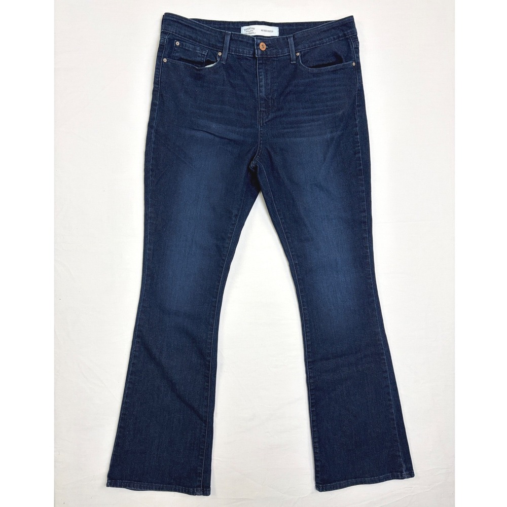 Signature by Levi Strauss Womens Mid Rise Bootcut Jeans Dark Wash 14M Western
